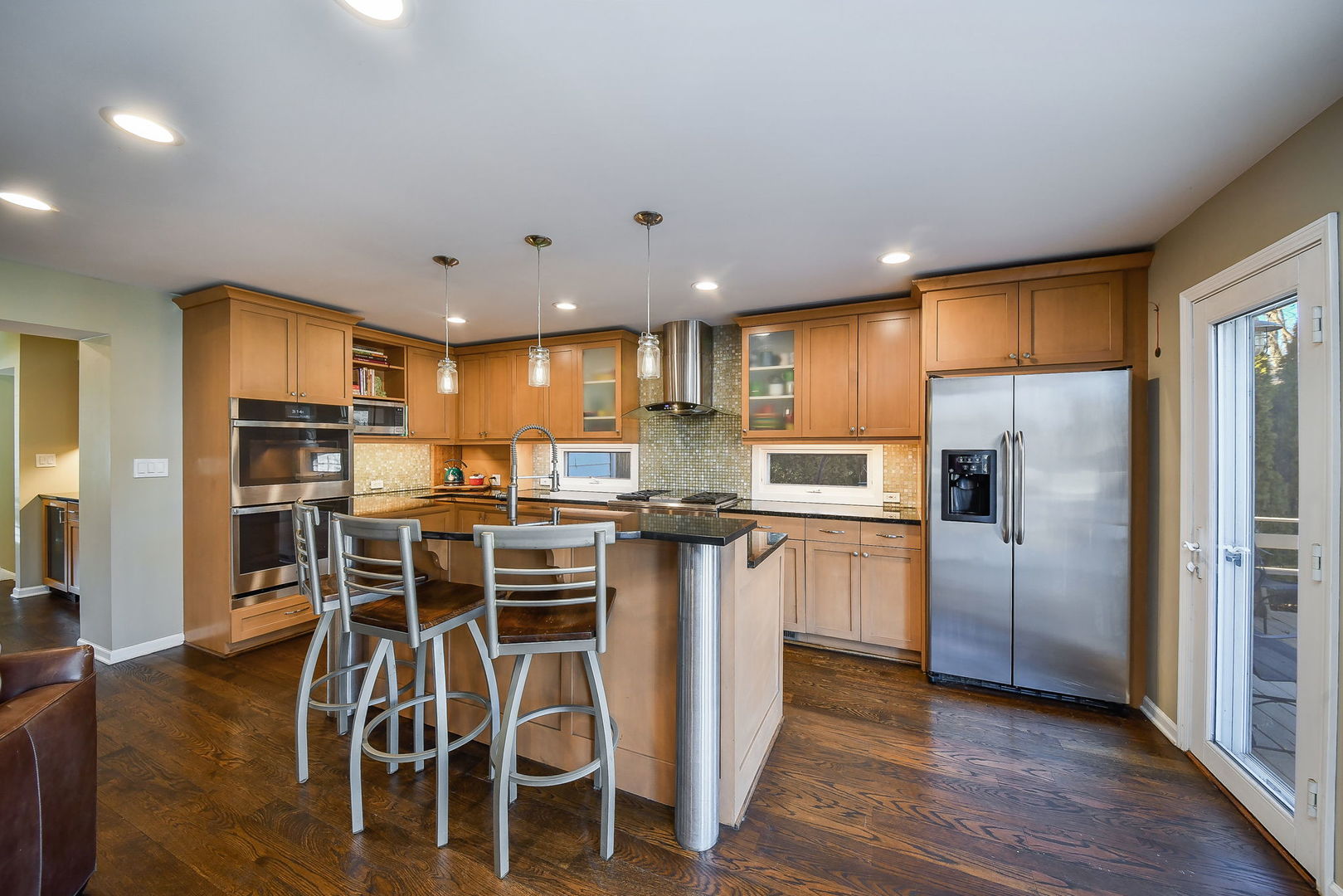 541 Park Row, Glen Ellyn, IL 60137