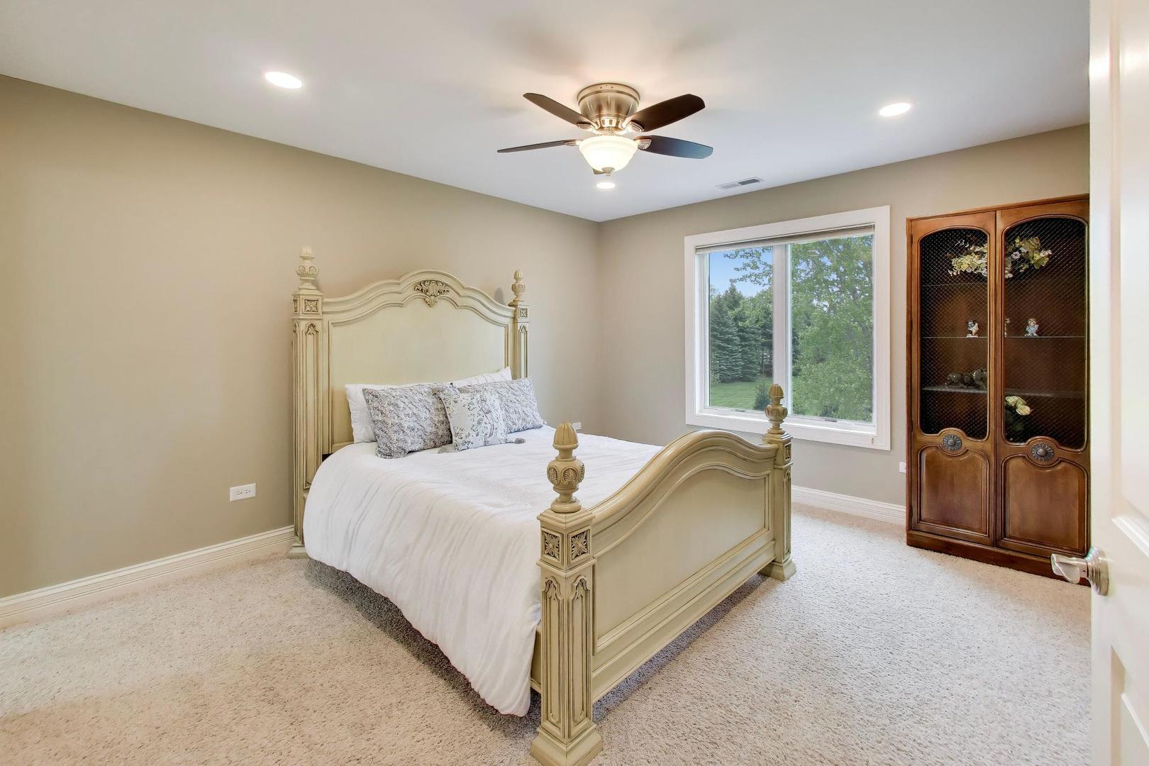213 Justins Court, Vernon Hills, IL 60061