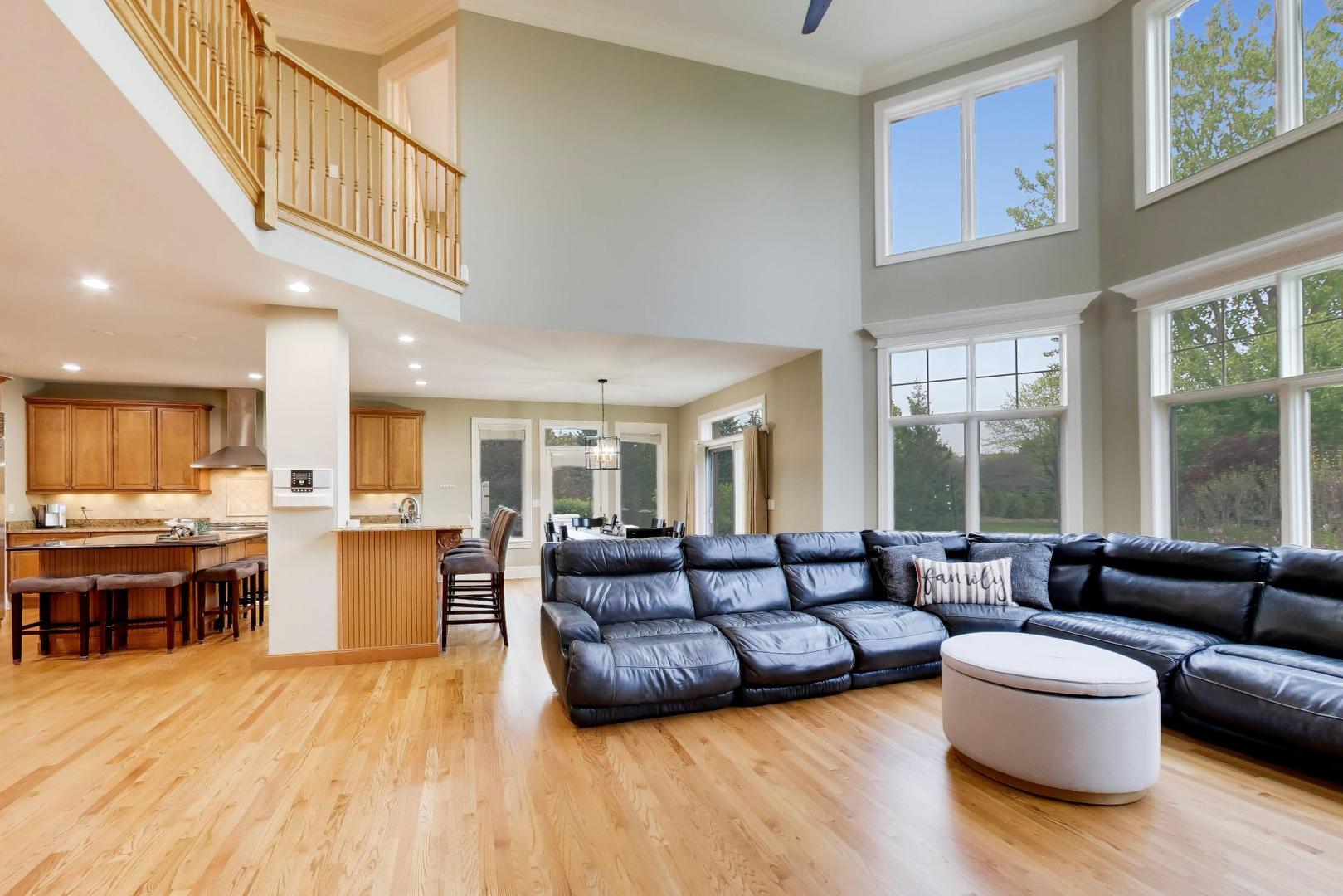 213 Justins Court, Vernon Hills, IL 60061