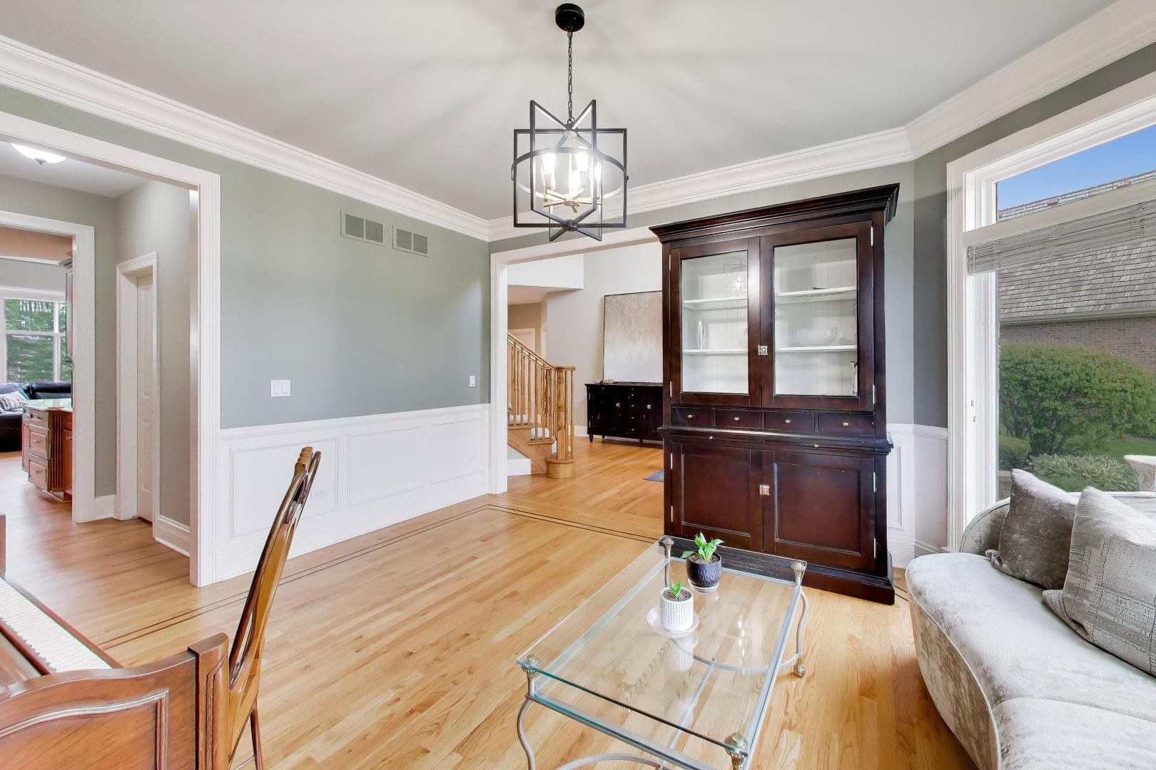213 Justins Court, Vernon Hills, IL 60061