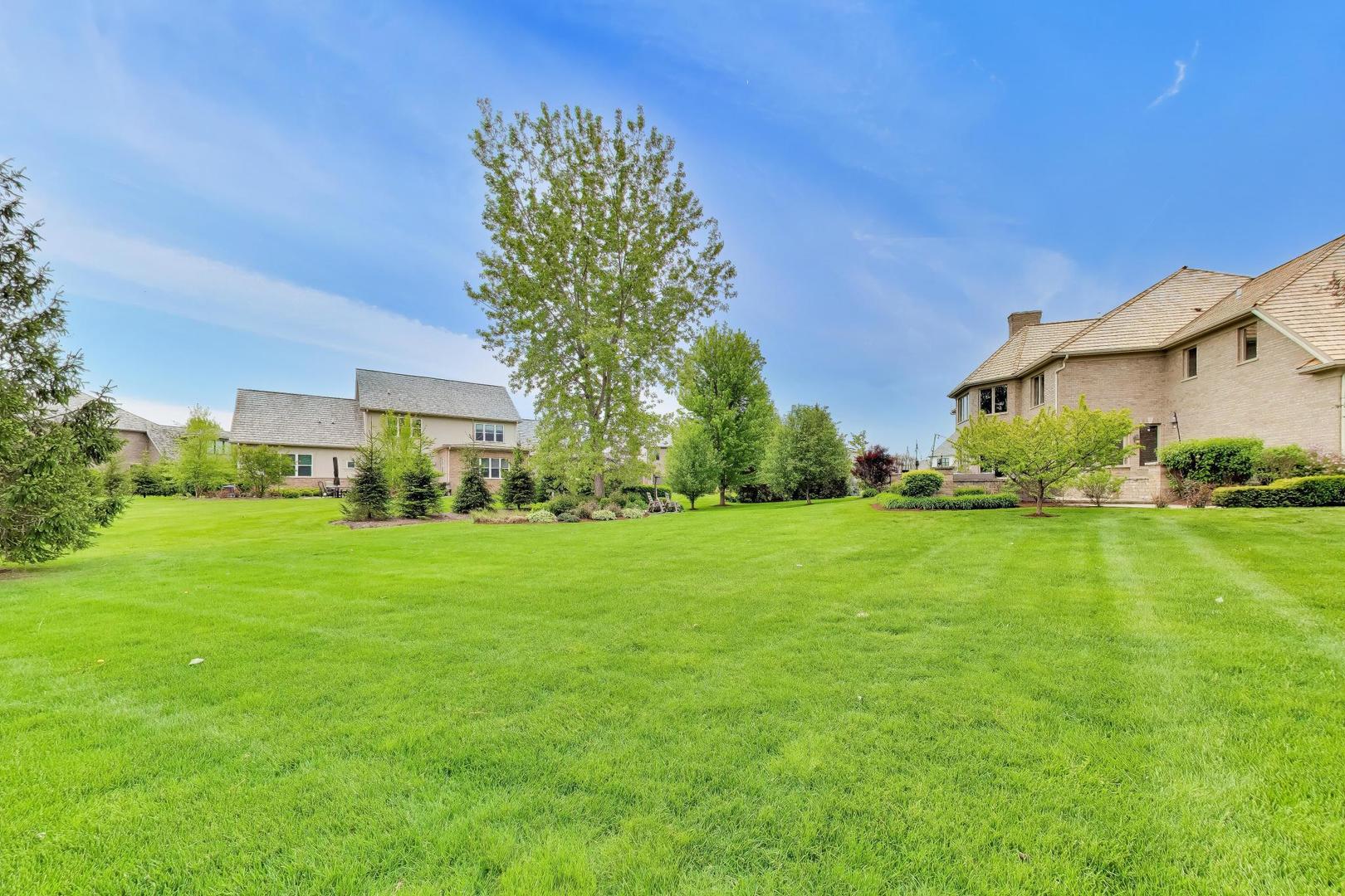 213 Justins Court, Vernon Hills, IL 60061