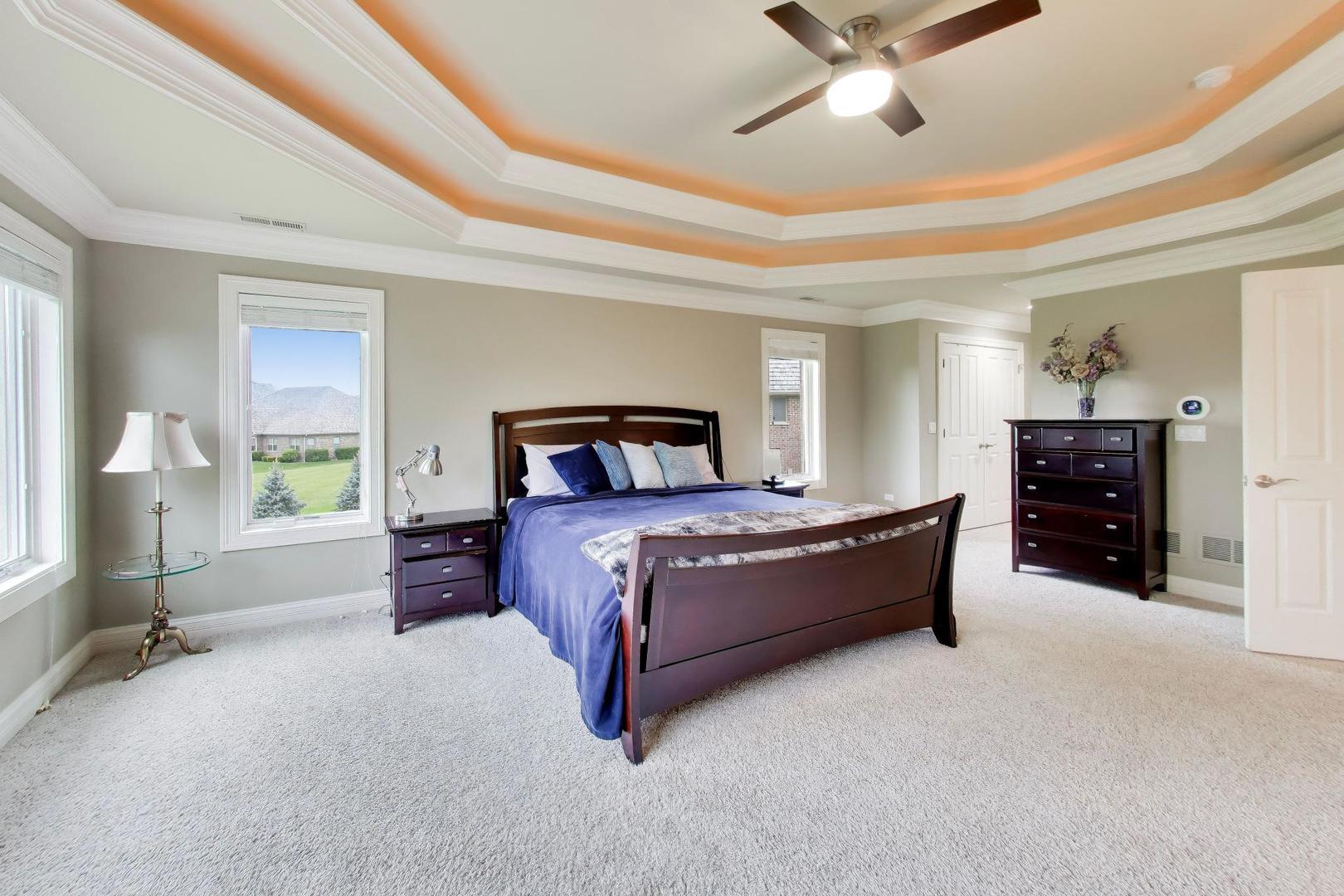 213 Justins Court, Vernon Hills, IL 60061