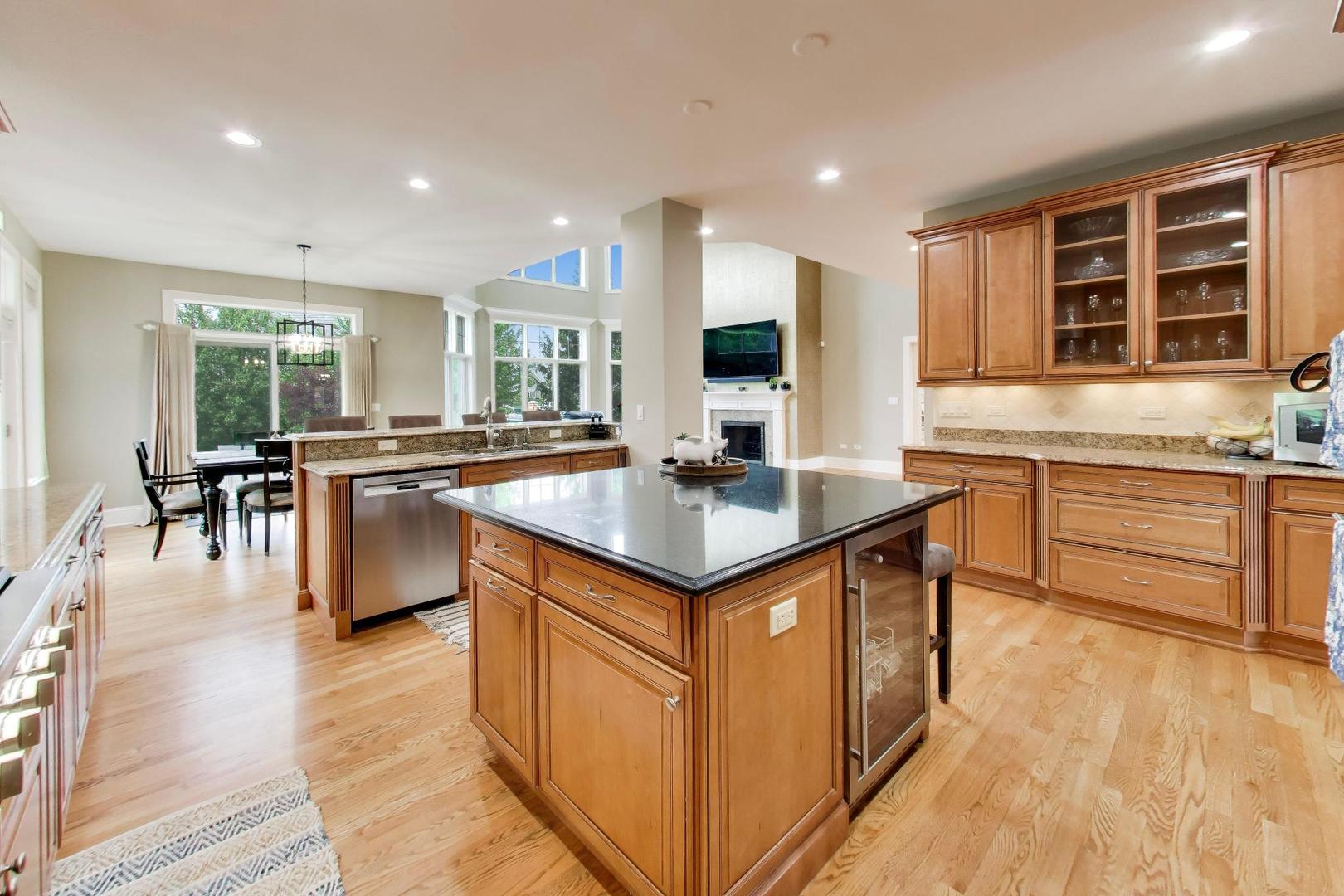 213 Justins Court, Vernon Hills, IL 60061