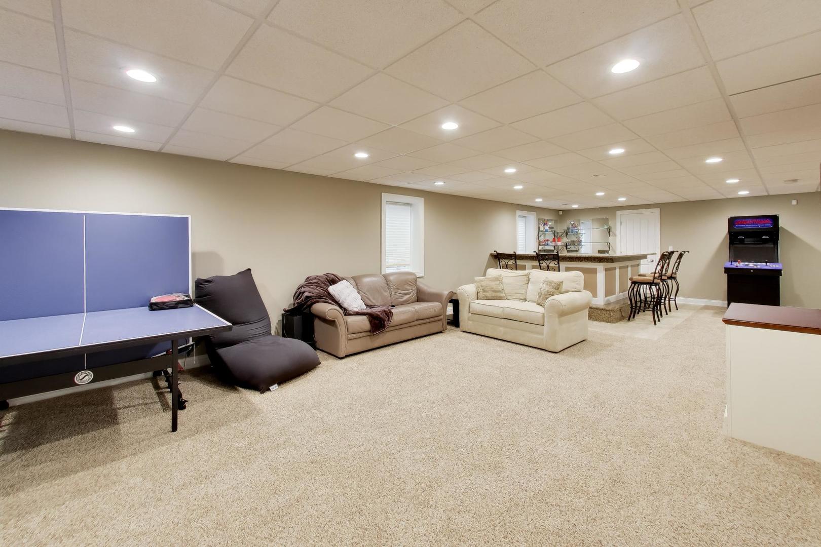 213 Justins Court, Vernon Hills, IL 60061