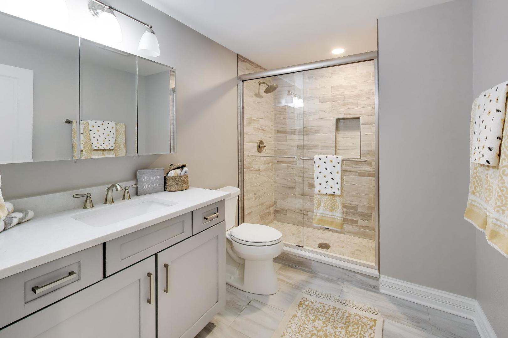 213 Justins Court, Vernon Hills, IL 60061