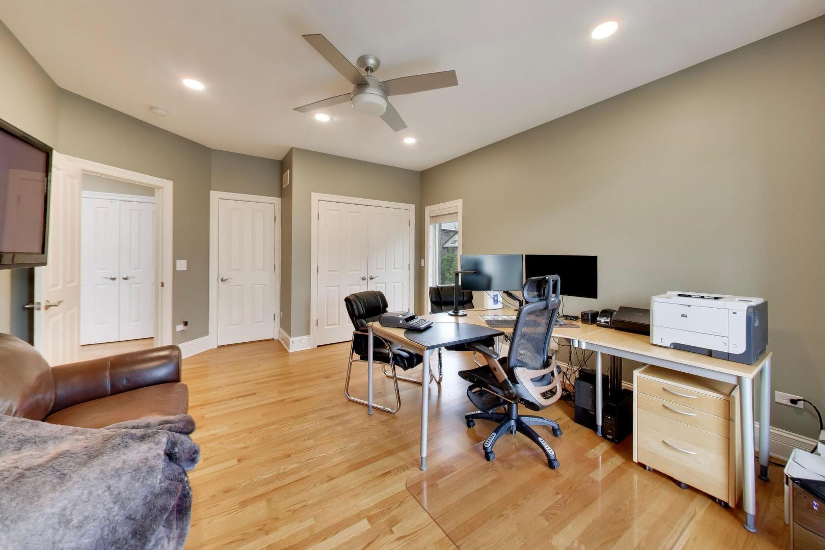 213 Justins Court, Vernon Hills, IL 60061