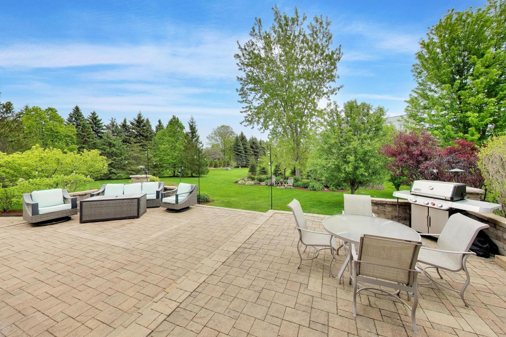 213 Justins Court, Vernon Hills, IL 60061