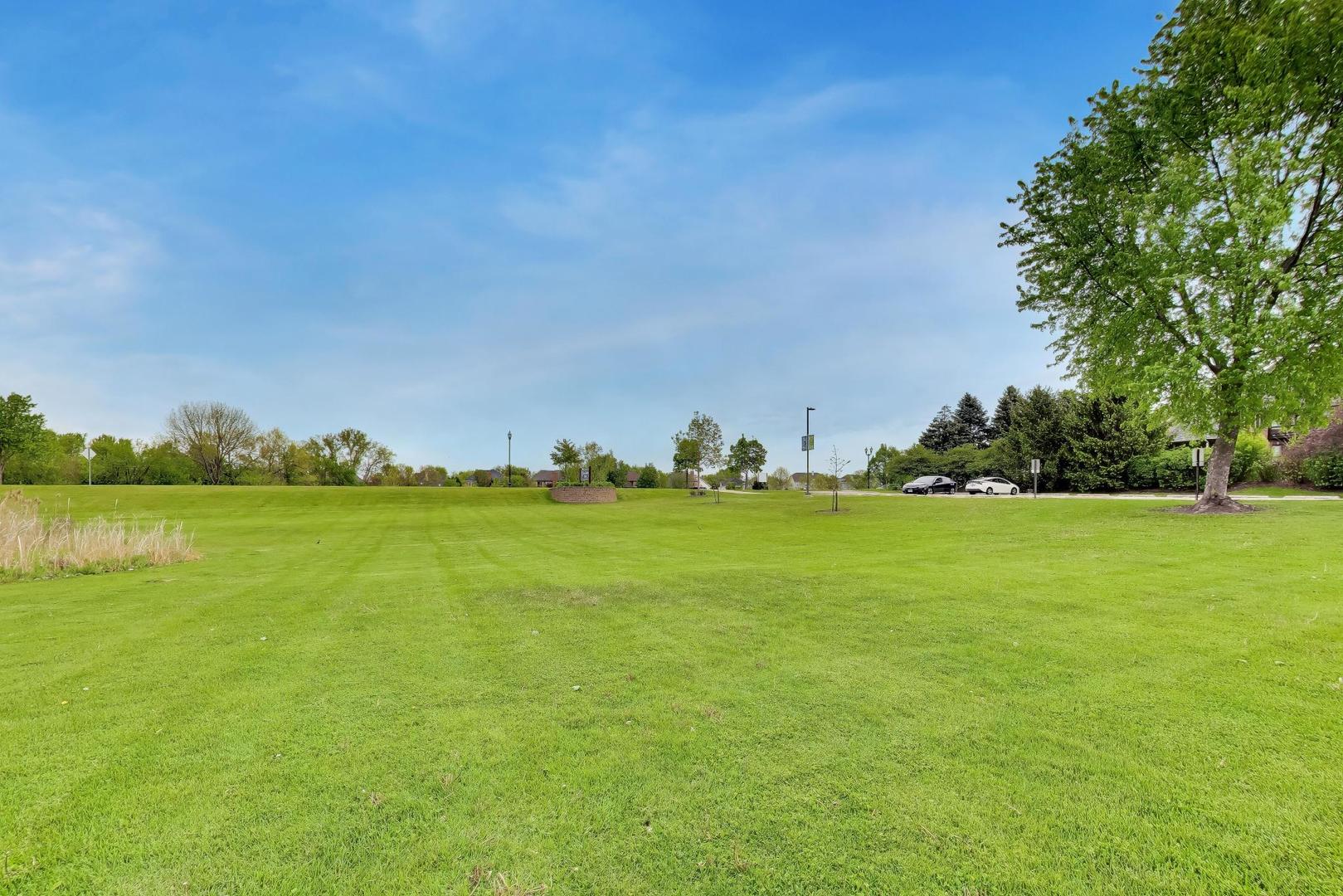 213 Justins Court, Vernon Hills, IL 60061