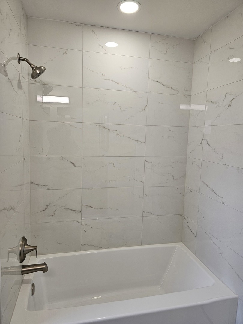 78 Downing Road, Buffalo Grove, IL 60089