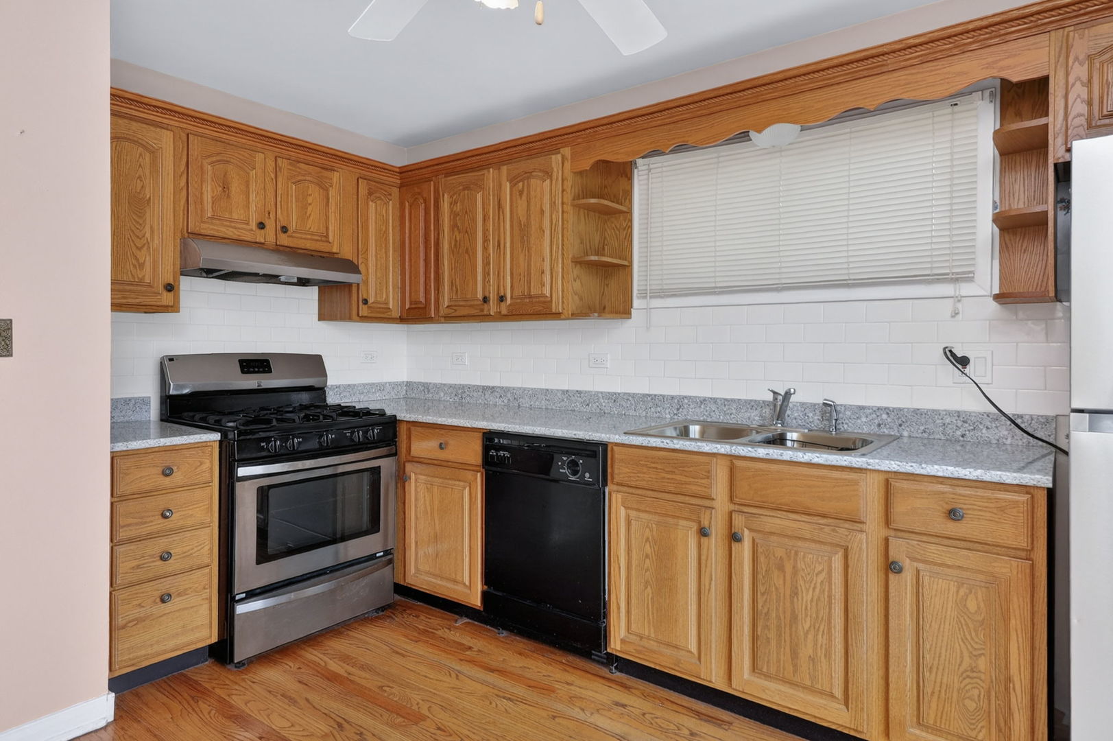 2213 Park Avenue, North Riverside, IL 60546