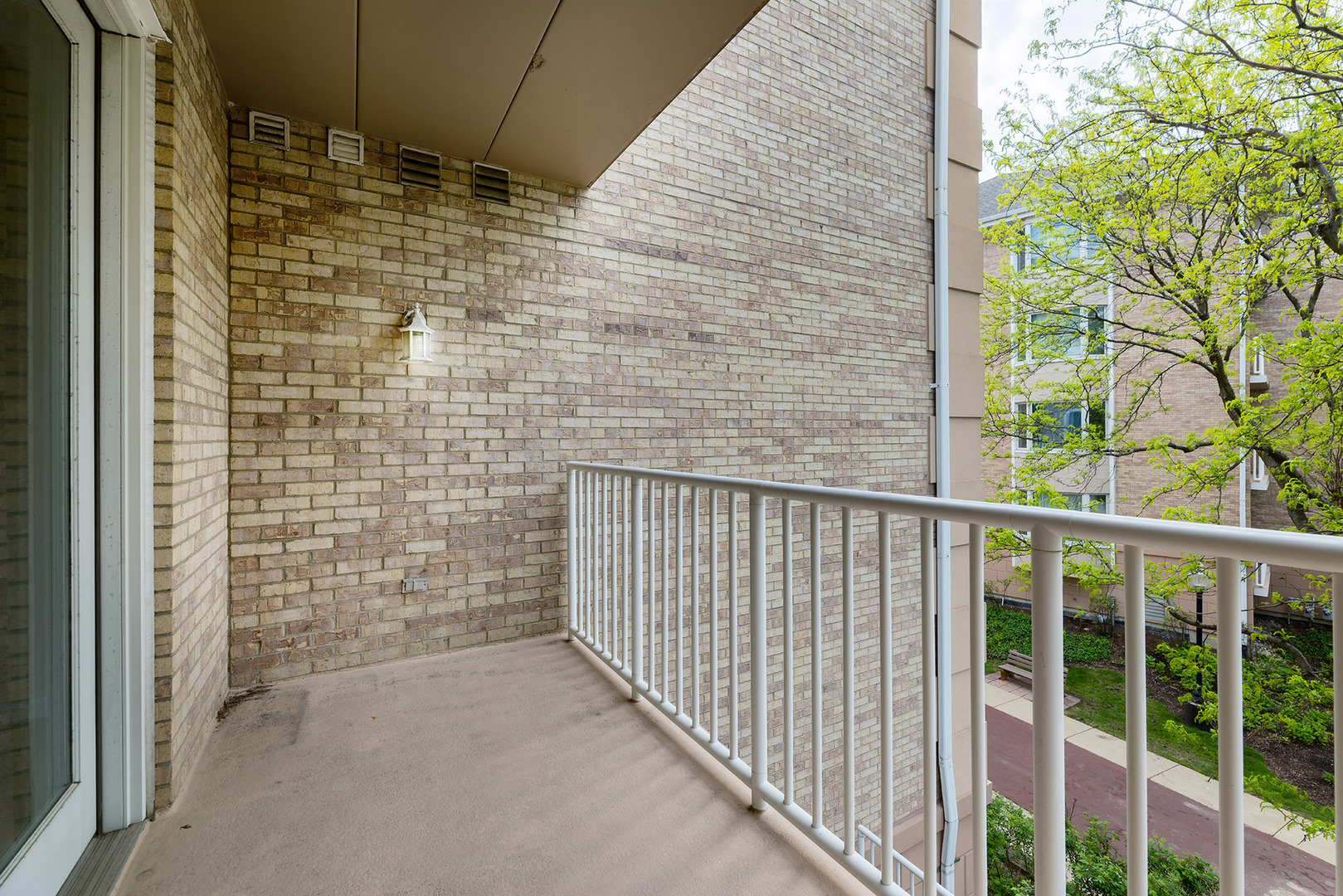 1715 Pavilion Way #307, Park Ridge, IL 60068