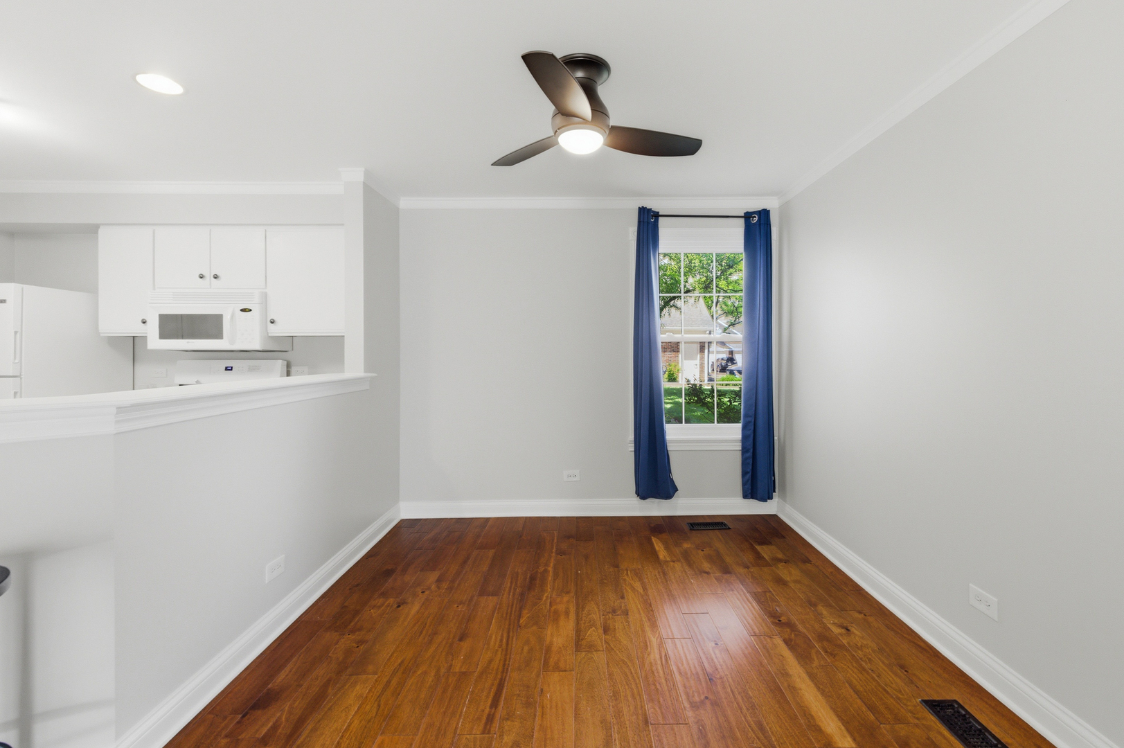 207 W Jennifer Lane #2-1A, Palatine, IL 60067
