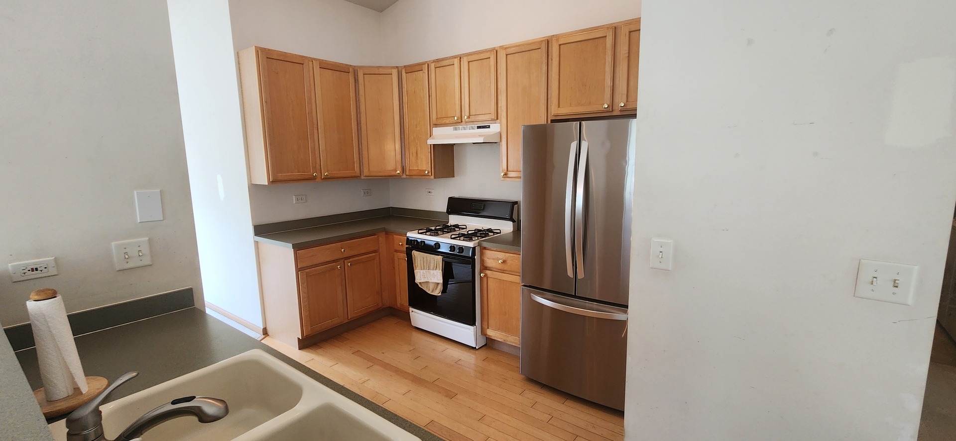2435 Golf Ridge Circle #2435, Naperville, IL 60563