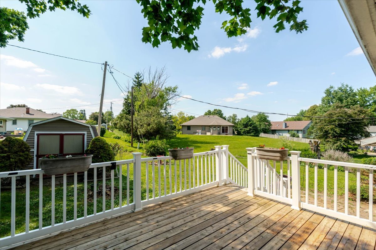 907 S Quincy Street, Clinton, IL 61727