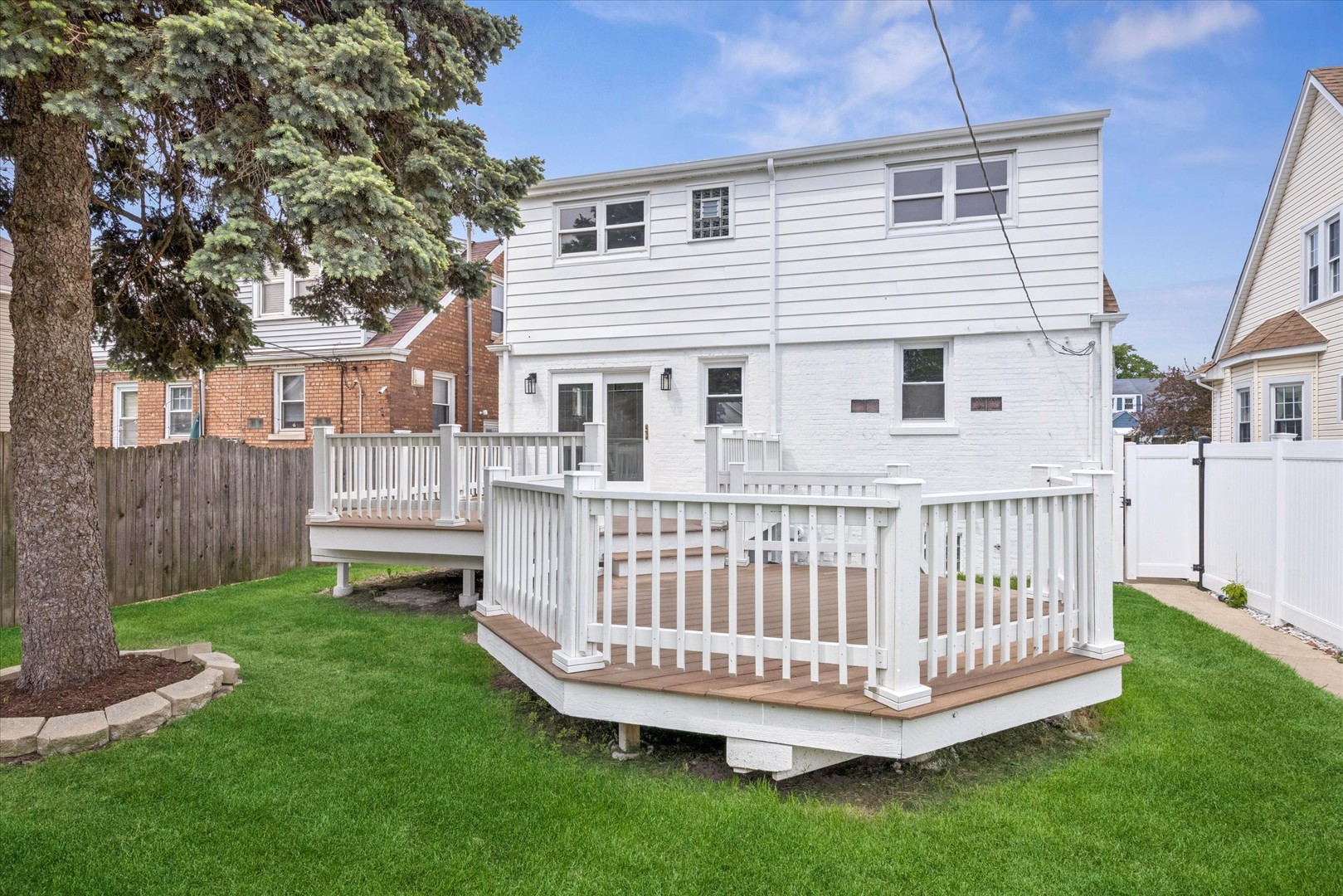 10527 S Albany Avenue, Chicago, IL 60655