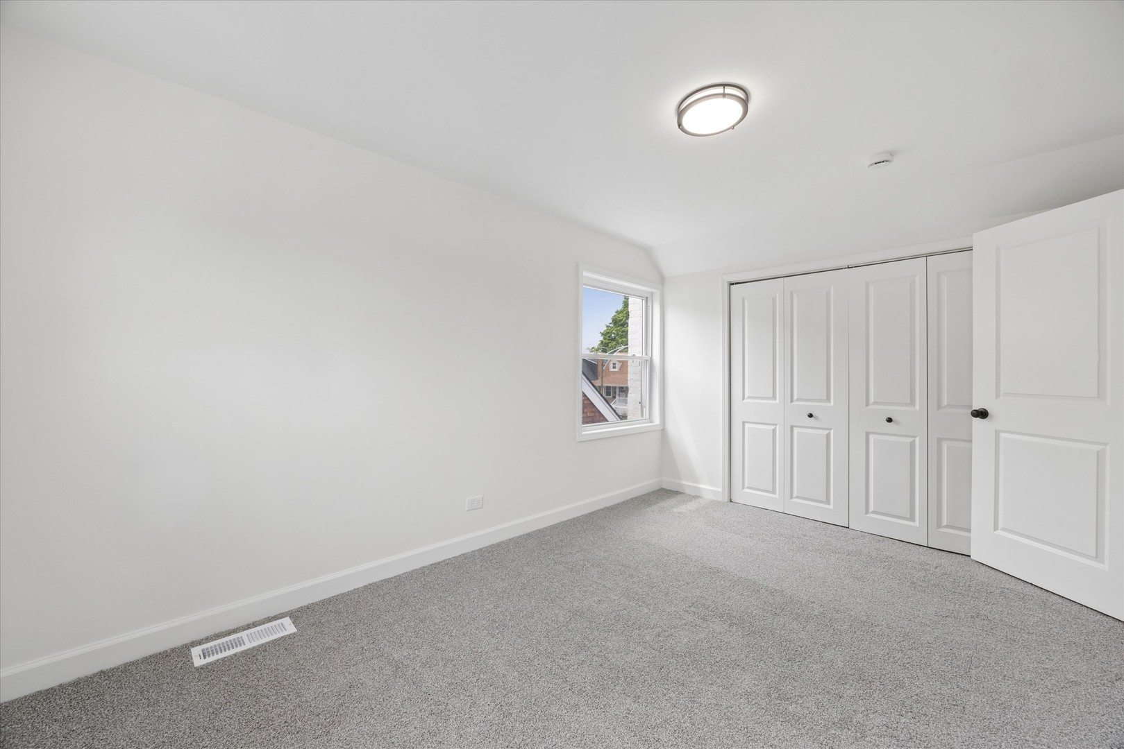10527 S Albany Avenue, Chicago, IL 60655