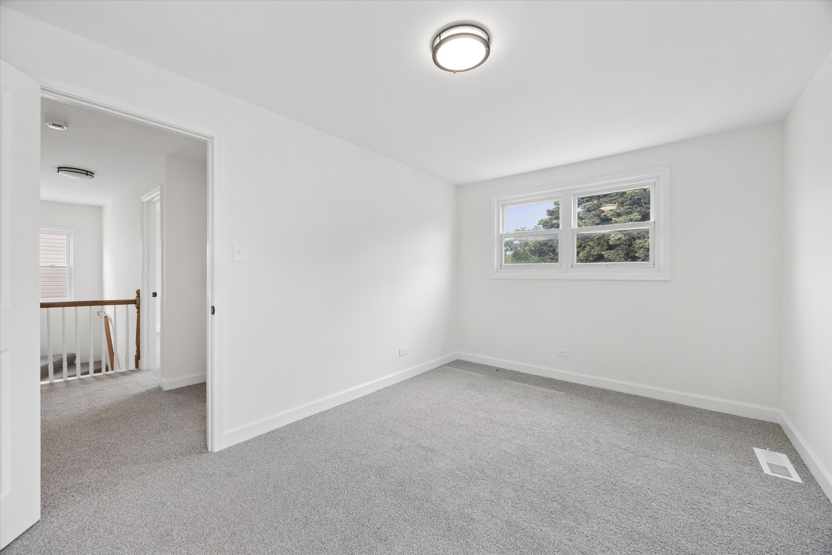 10527 S Albany Avenue, Chicago, IL 60655
