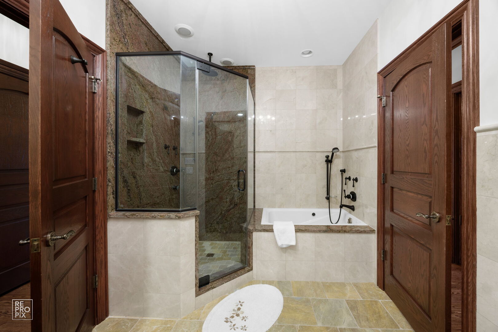 14800 108th Avenue, Orland Park, IL 60467