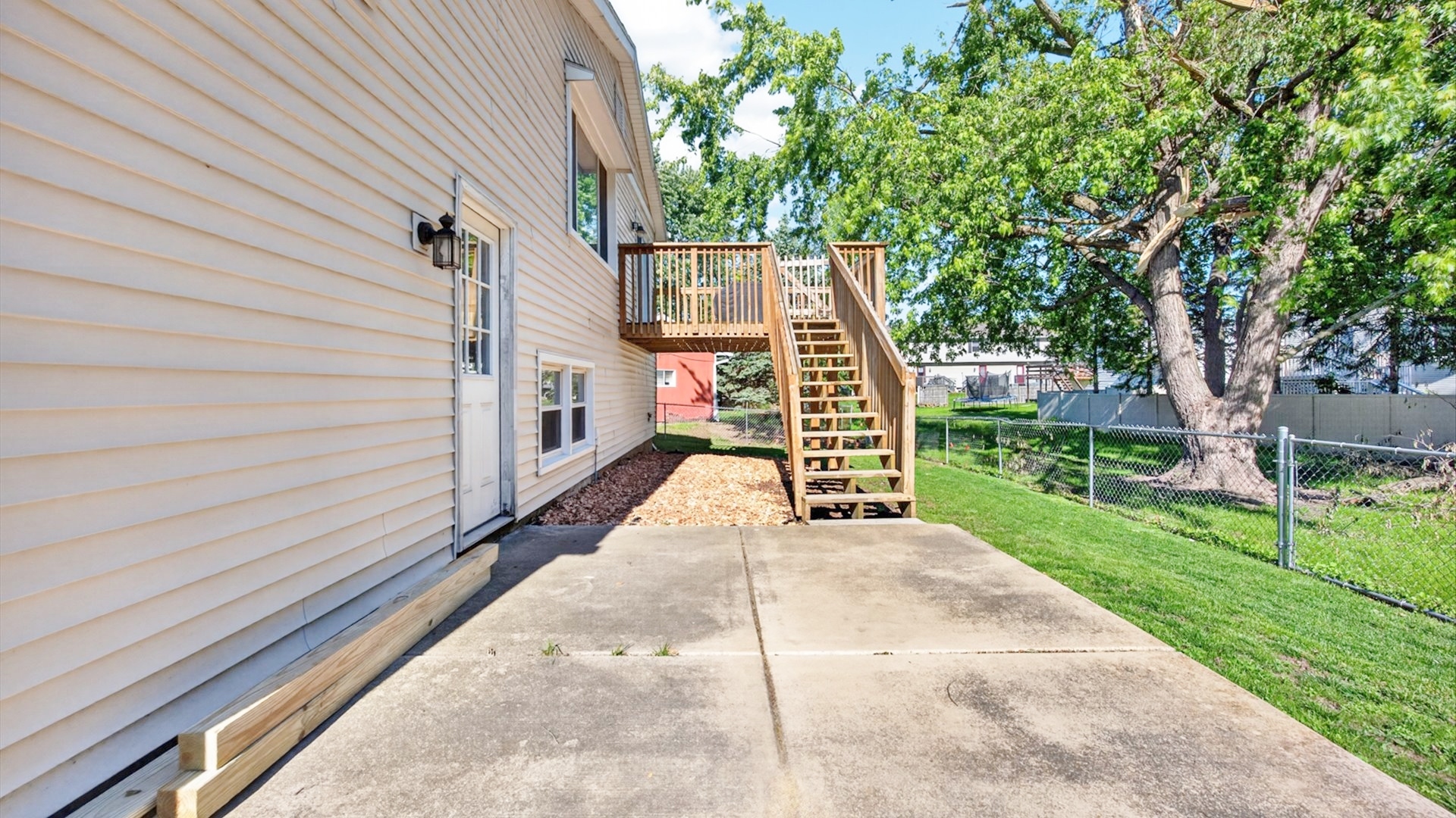 5 Siesta Court, Bloomington, IL 61704