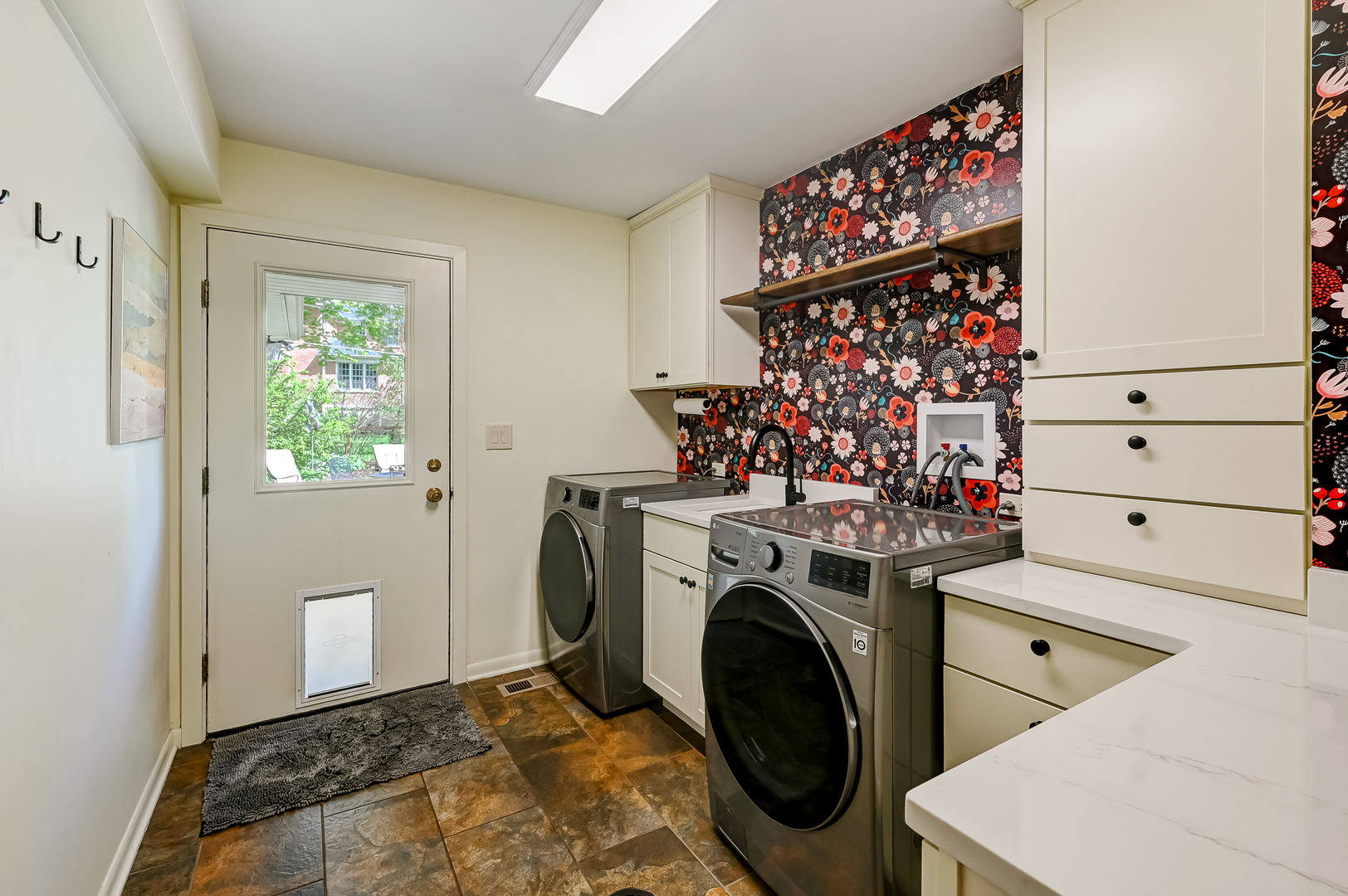 629 W Elm Street, Wheaton, IL 60189