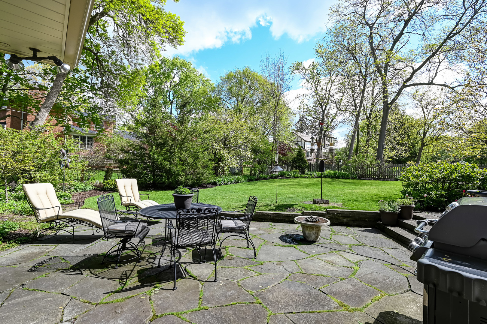 629 W Elm Street, Wheaton, IL 60189
