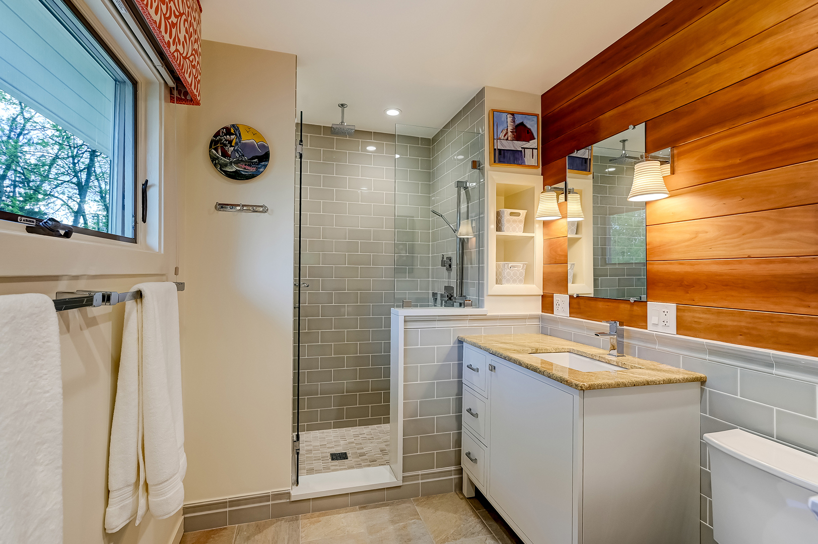 629 W Elm Street, Wheaton, IL 60189