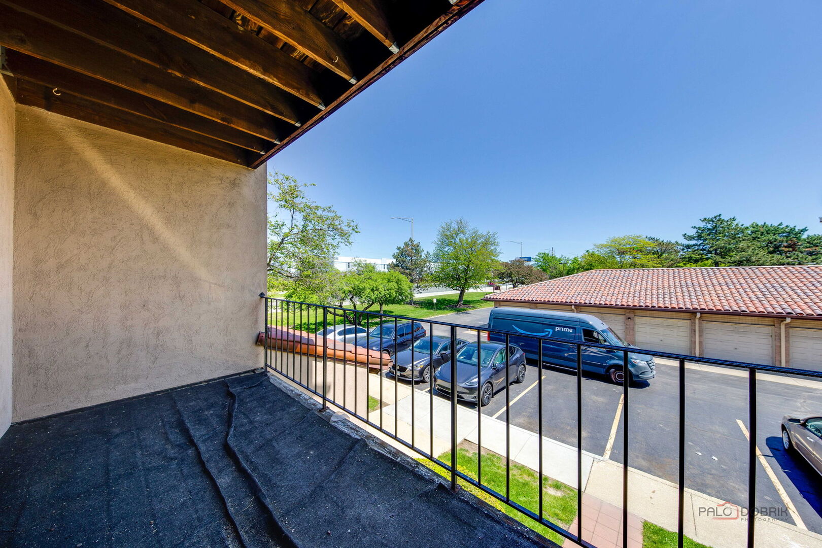 21W581 NORTH Avenue #5, Lombard, IL 60148