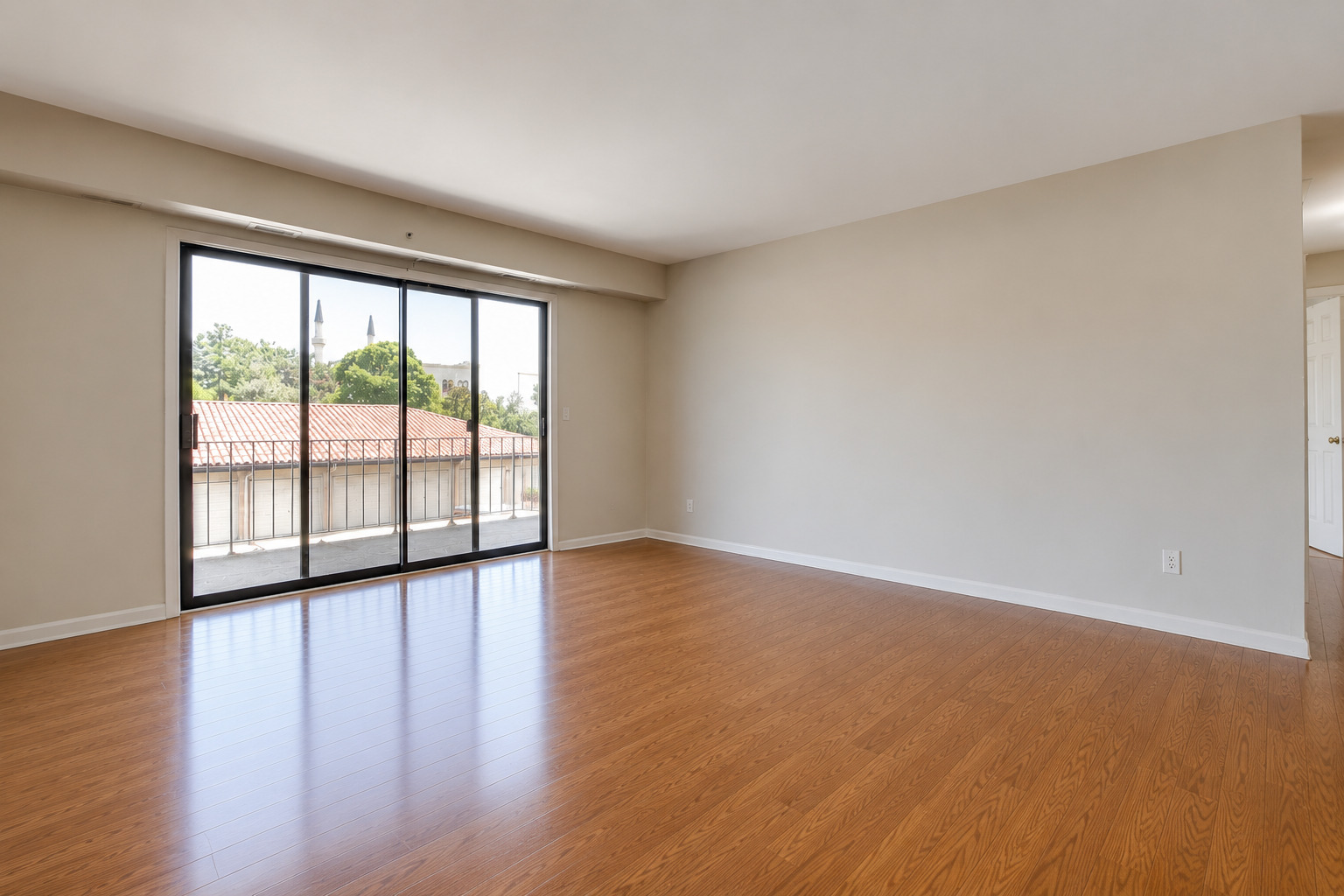 21W581 NORTH Avenue #5, Lombard, IL 60148