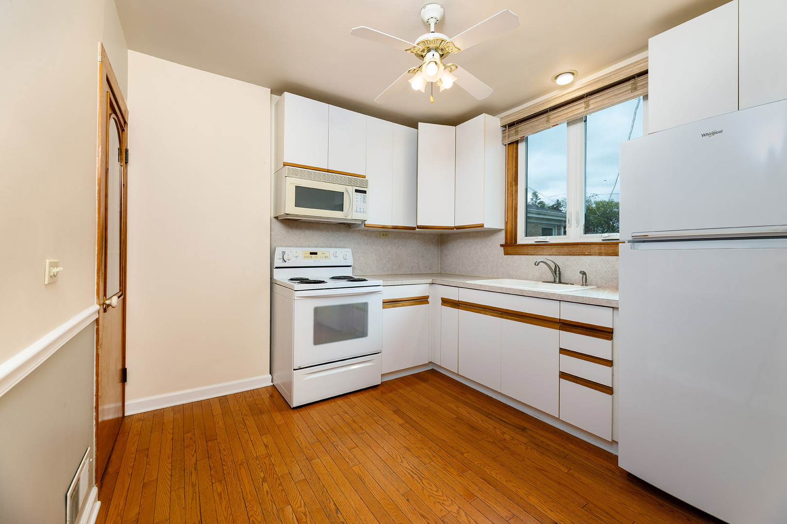 6767 N Talcott Avenue, Chicago, IL 60656