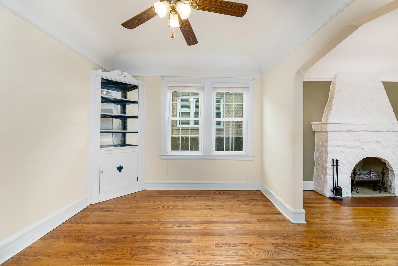 6767 N Talcott Avenue, Chicago, IL 60656