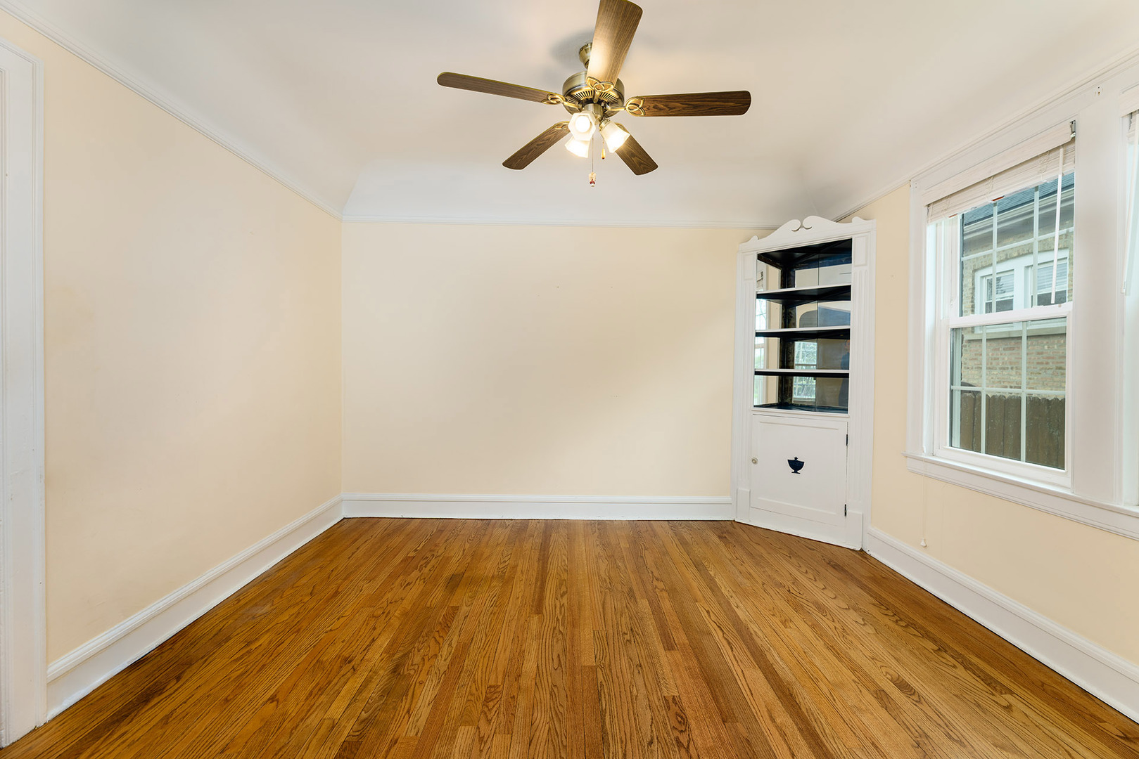6767 N Talcott Avenue, Chicago, IL 60656