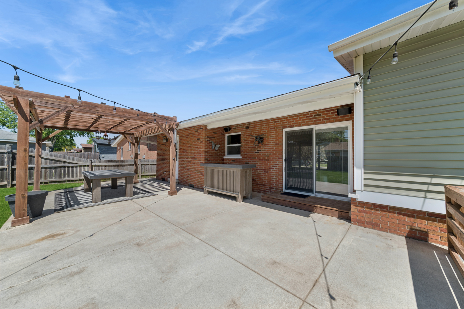 712 Arthur Drive, Lombard, IL 60148