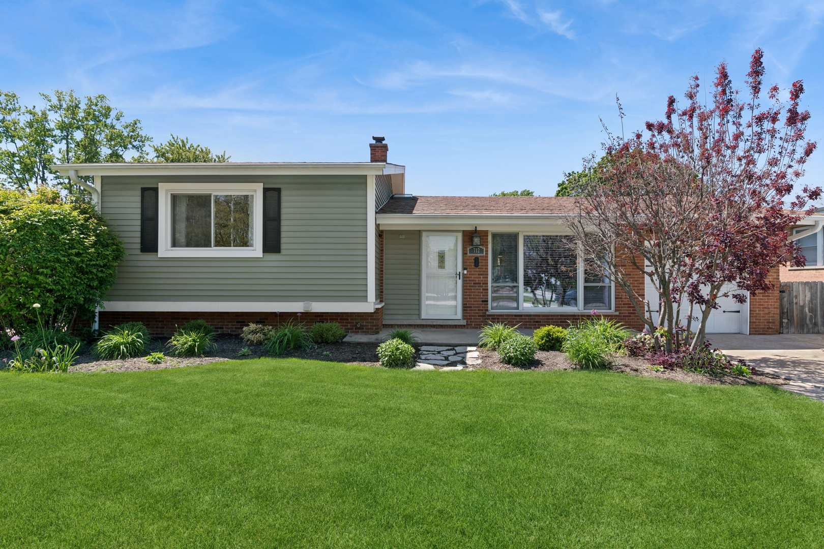 712 Arthur Drive, Lombard, IL 60148