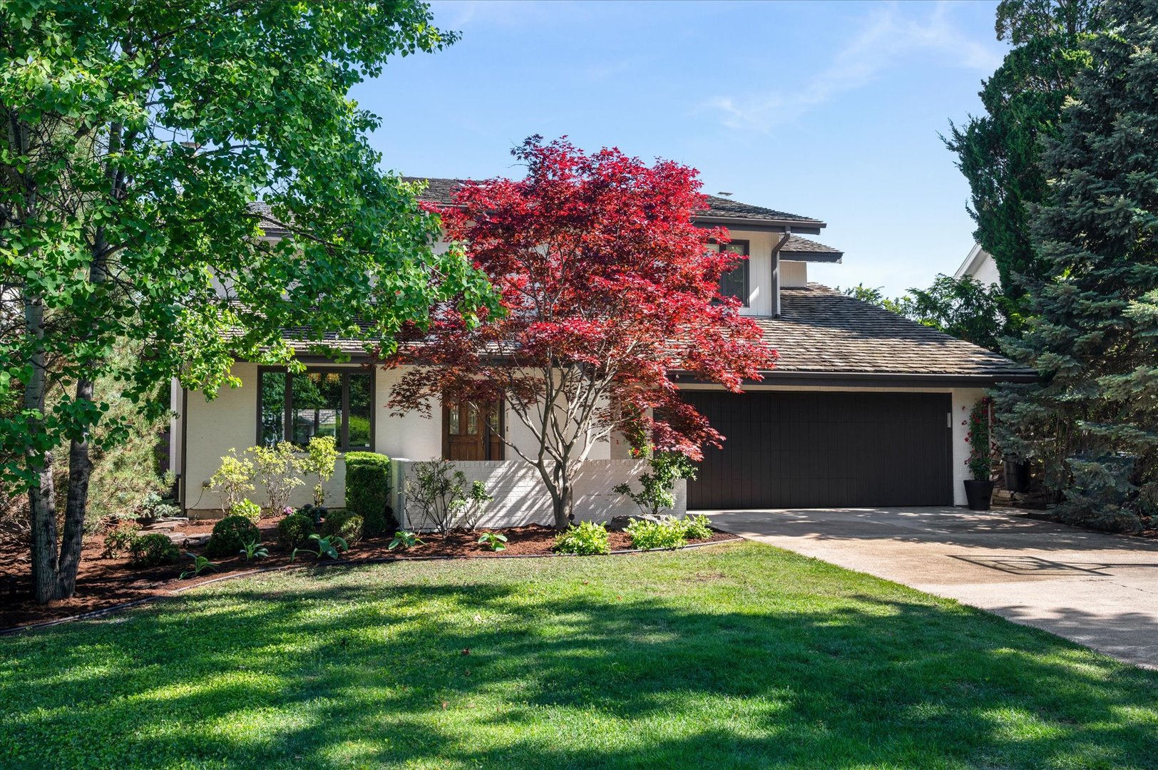 281 W Elm Park Avenue, Elmhurst, IL 60126