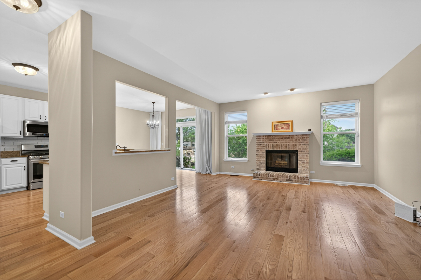 3013 Tangley Oaks Trail, Lisle, IL 60532