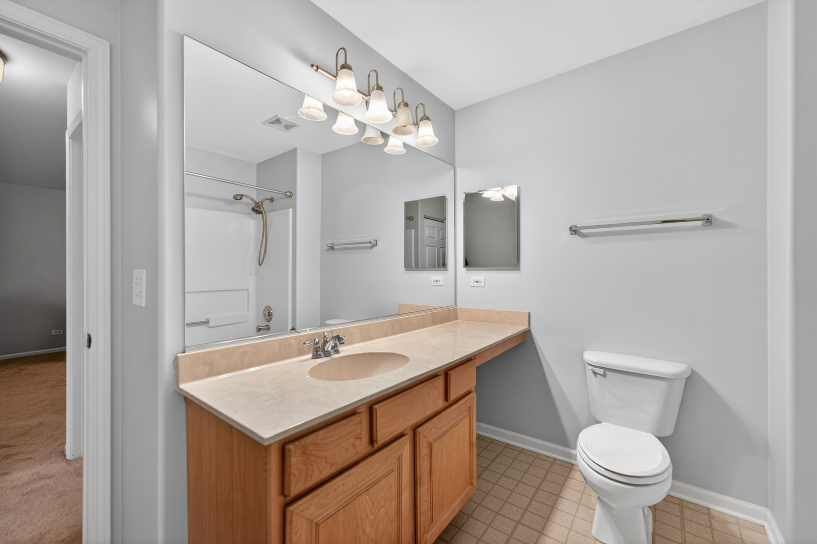 3013 Tangley Oaks Trail, Lisle, IL 60532