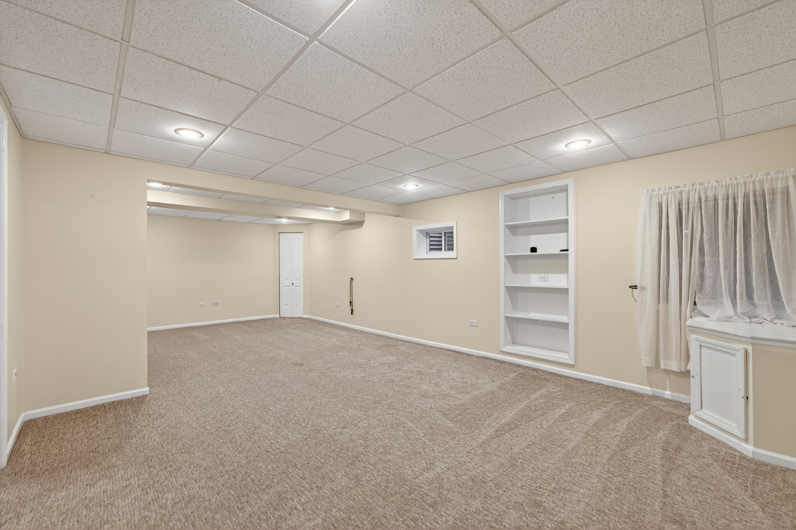 3013 Tangley Oaks Trail, Lisle, IL 60532