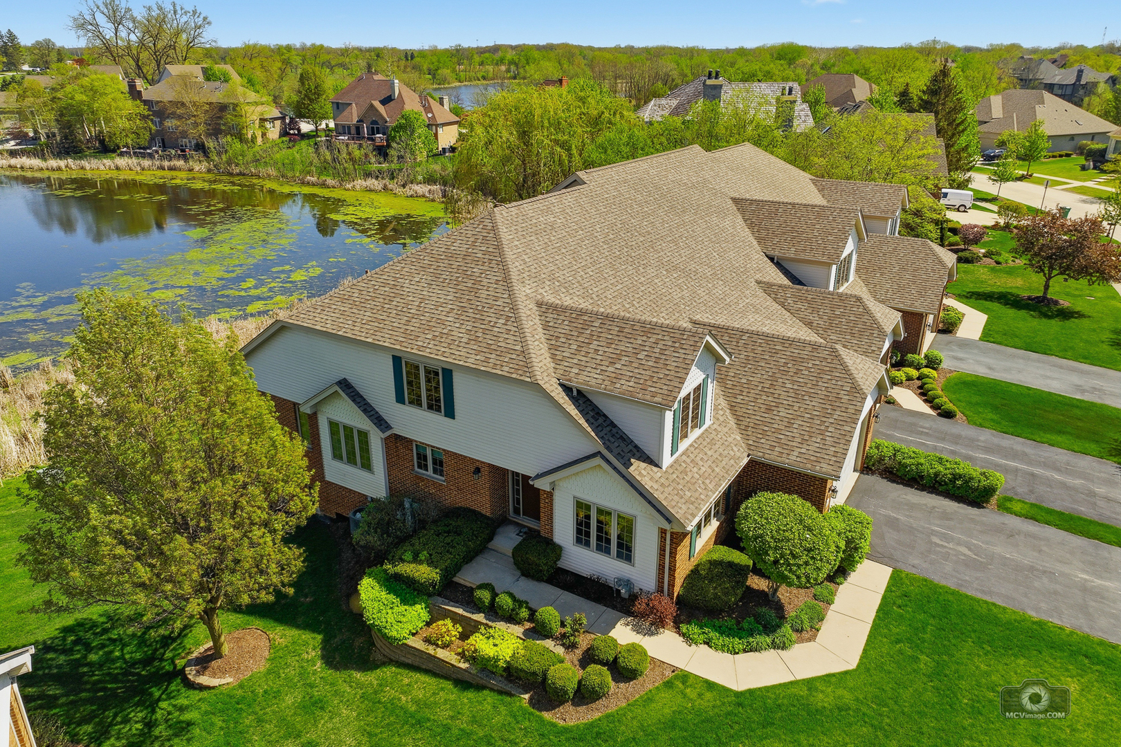 12198 Oxford Court, Lemont, IL 60439