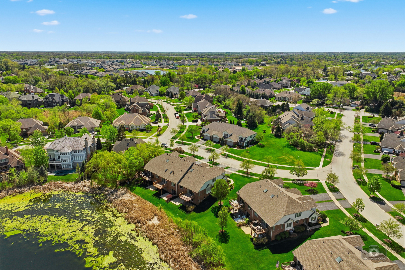 12198 Oxford Court, Lemont, IL 60439