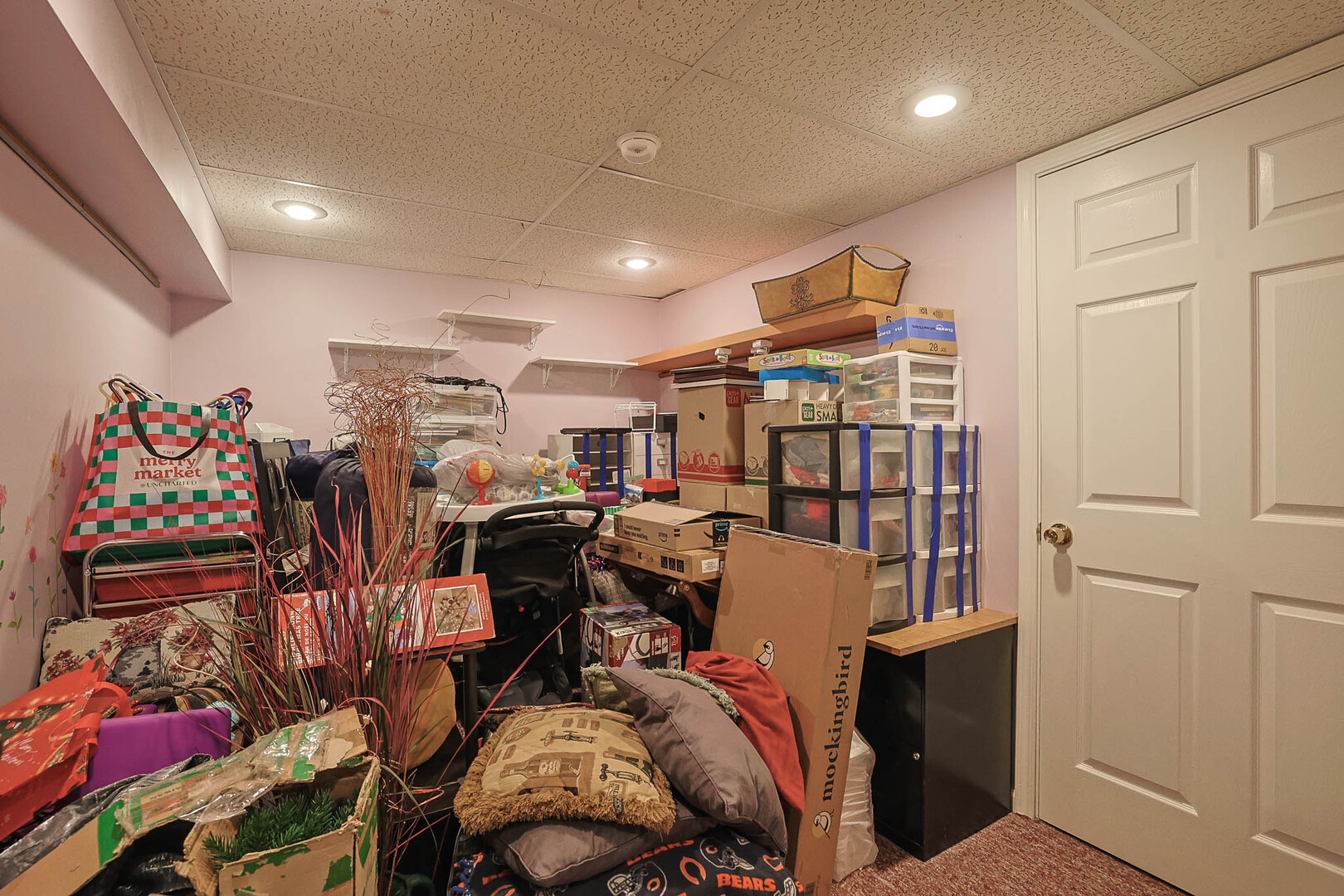 830 Hawk Lane, Carol Stream, IL 60188