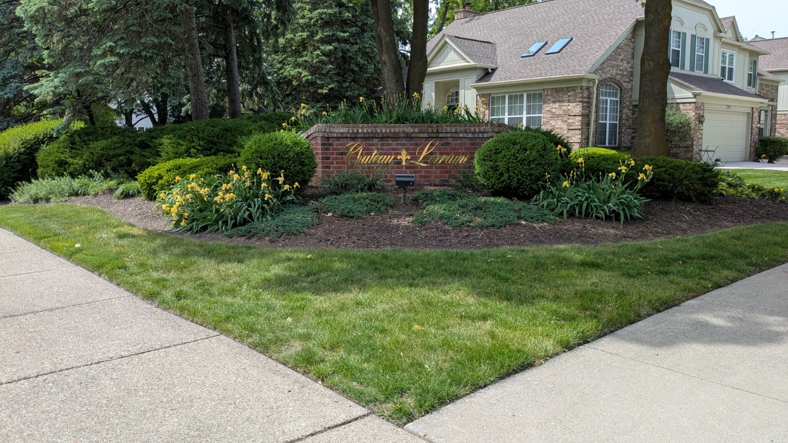 233 Lorraine Circle, Bloomingdale, IL 60108