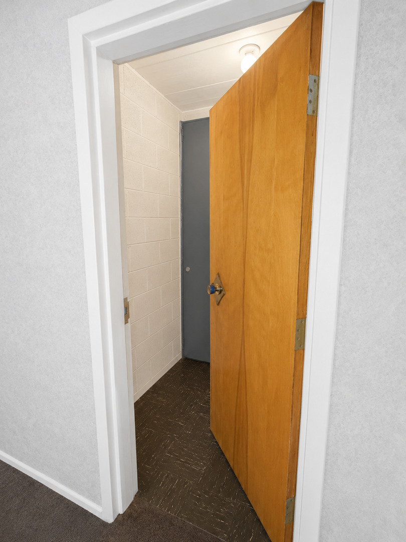 1139 Leavitt Avenue #212, Flossmoor, IL 60422