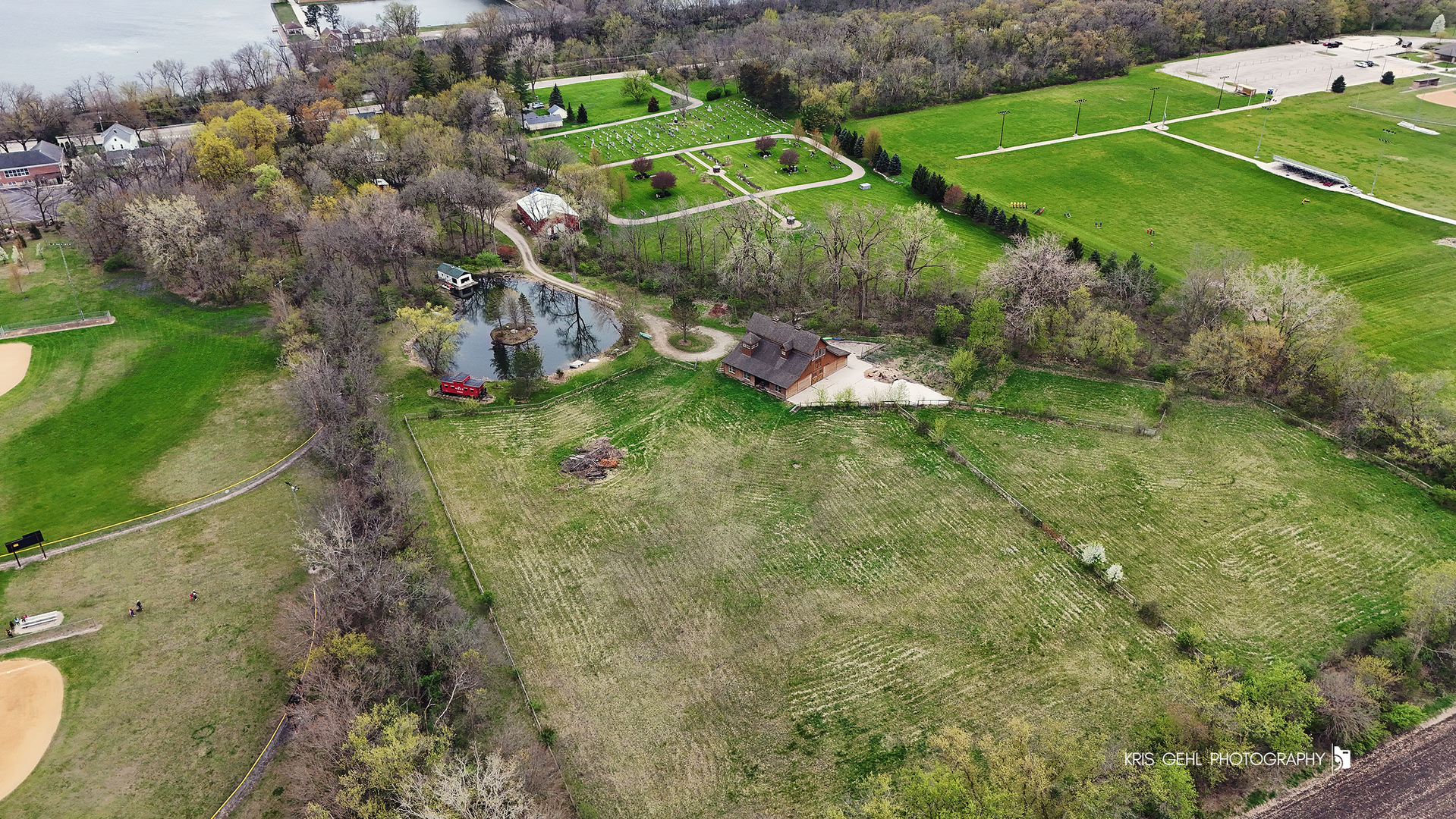 2214 MAIN STREET Road, Spring Grove, IL 60081