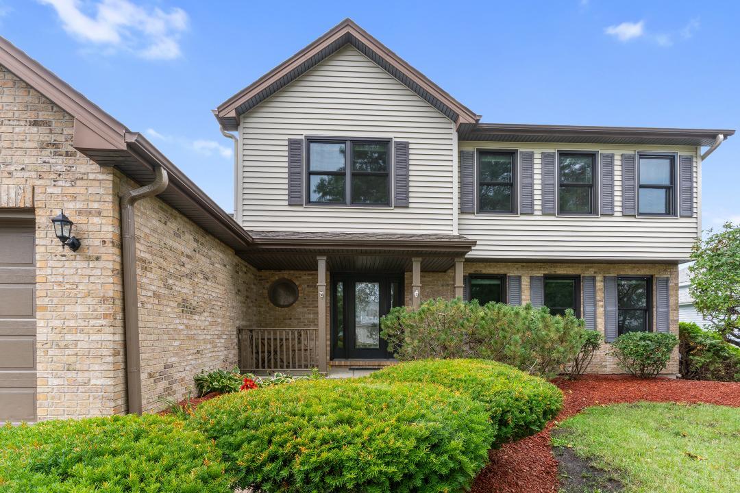 1715 Chestnut Hill Road, Plainfield, IL 60586