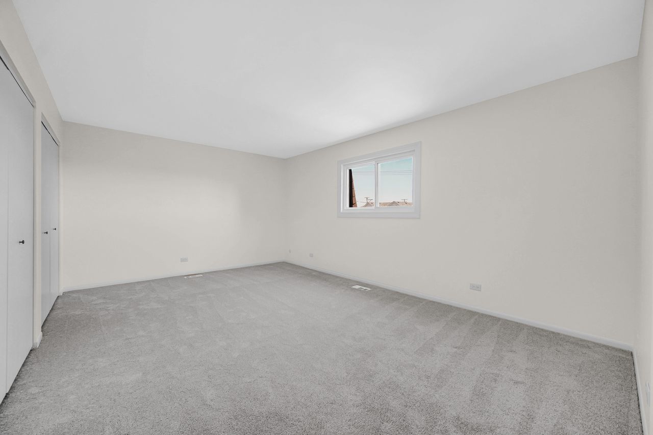 240 Marion Street #10, Manhattan, IL 60442