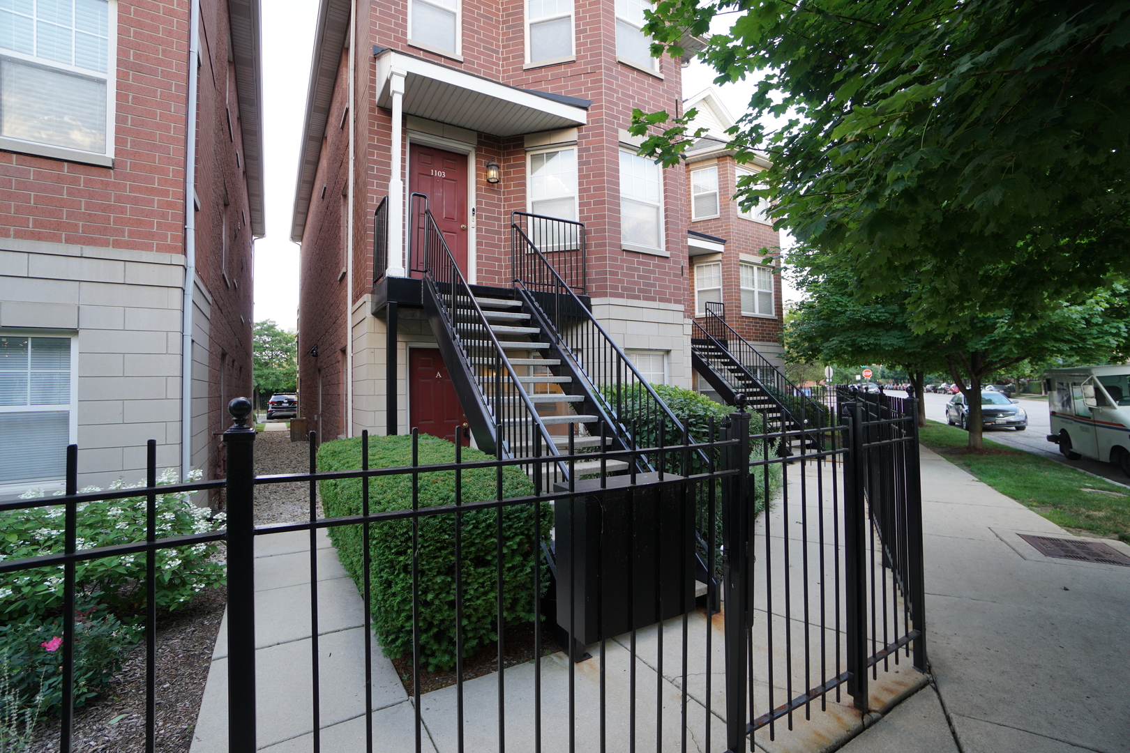 1103 N Crosby Street #A, Chicago, IL 60610