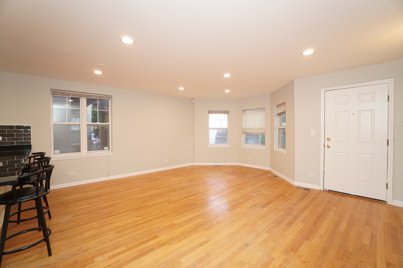 1103 N Crosby Street #A, Chicago, IL 60610