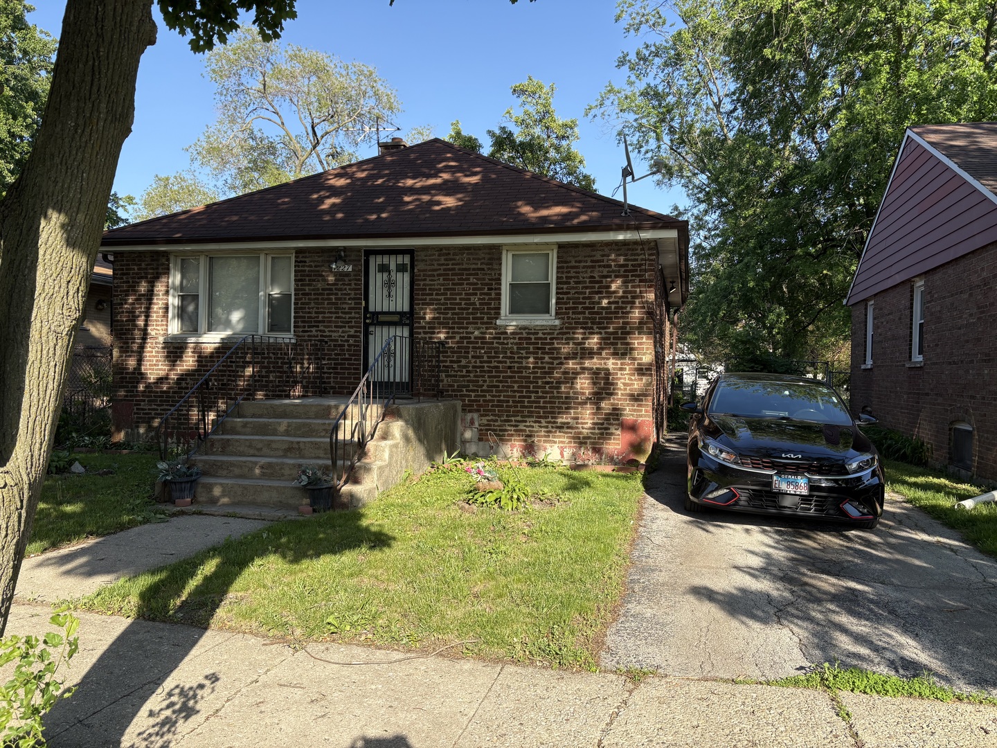 1227 Lincoln Avenue, Chicago Heights, IL 60411