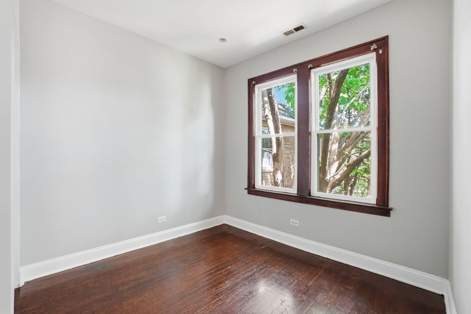 6805 S Talman Avenue, Chicago, IL 60629
