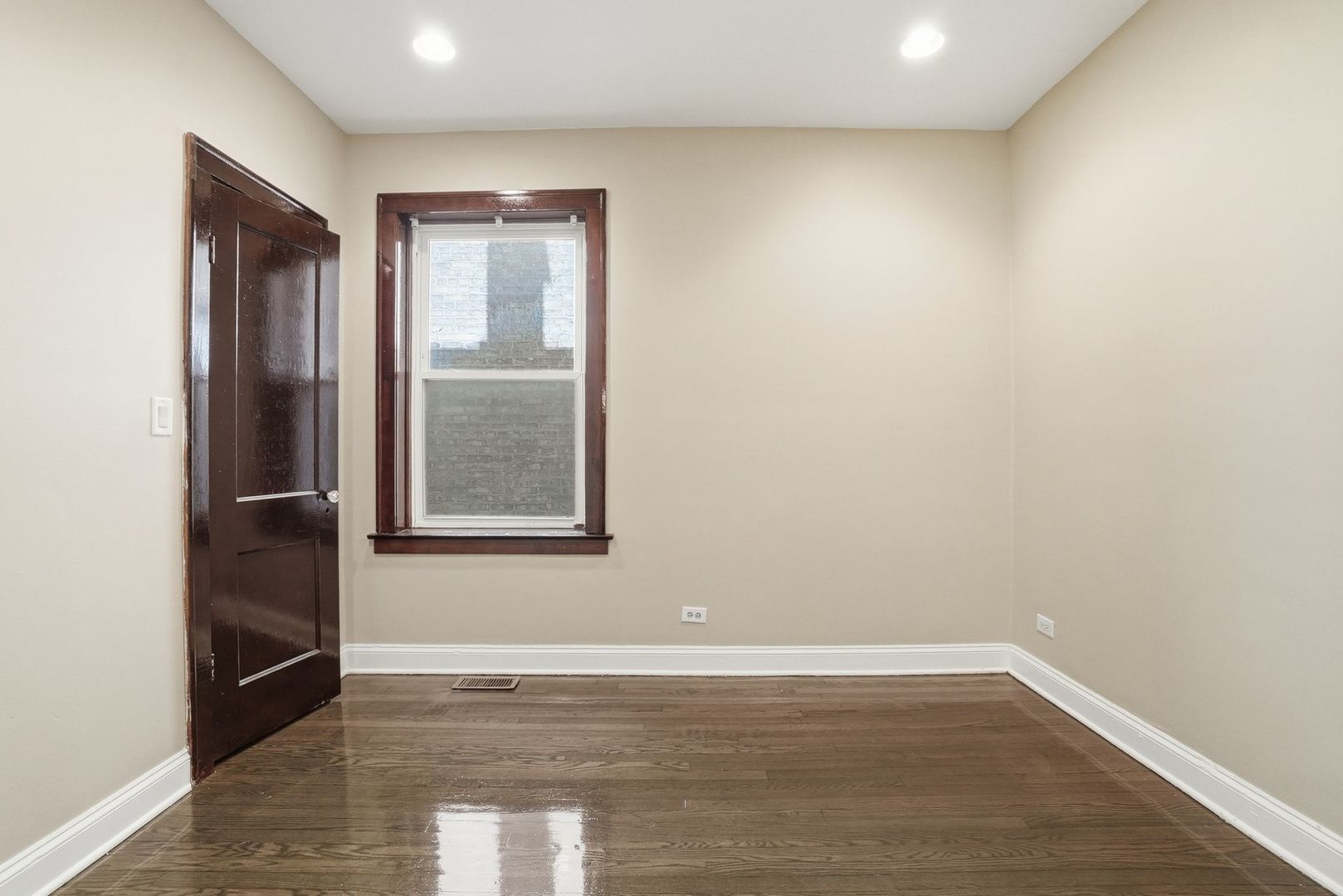 6805 S Talman Avenue, Chicago, IL 60629